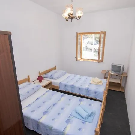 Holiday Blue Dream - Two Bedroom With Terrace And Sea View