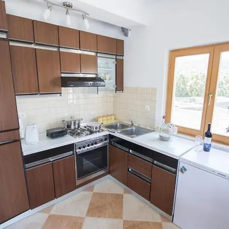 Apartman Holiday Blue Dream - Two Bedroom With Terrace And Sea View