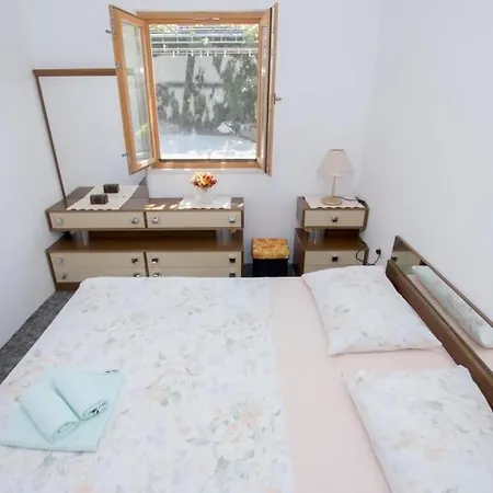 Holiday Blue Dream - Two Bedroom With Terrace And Sea View